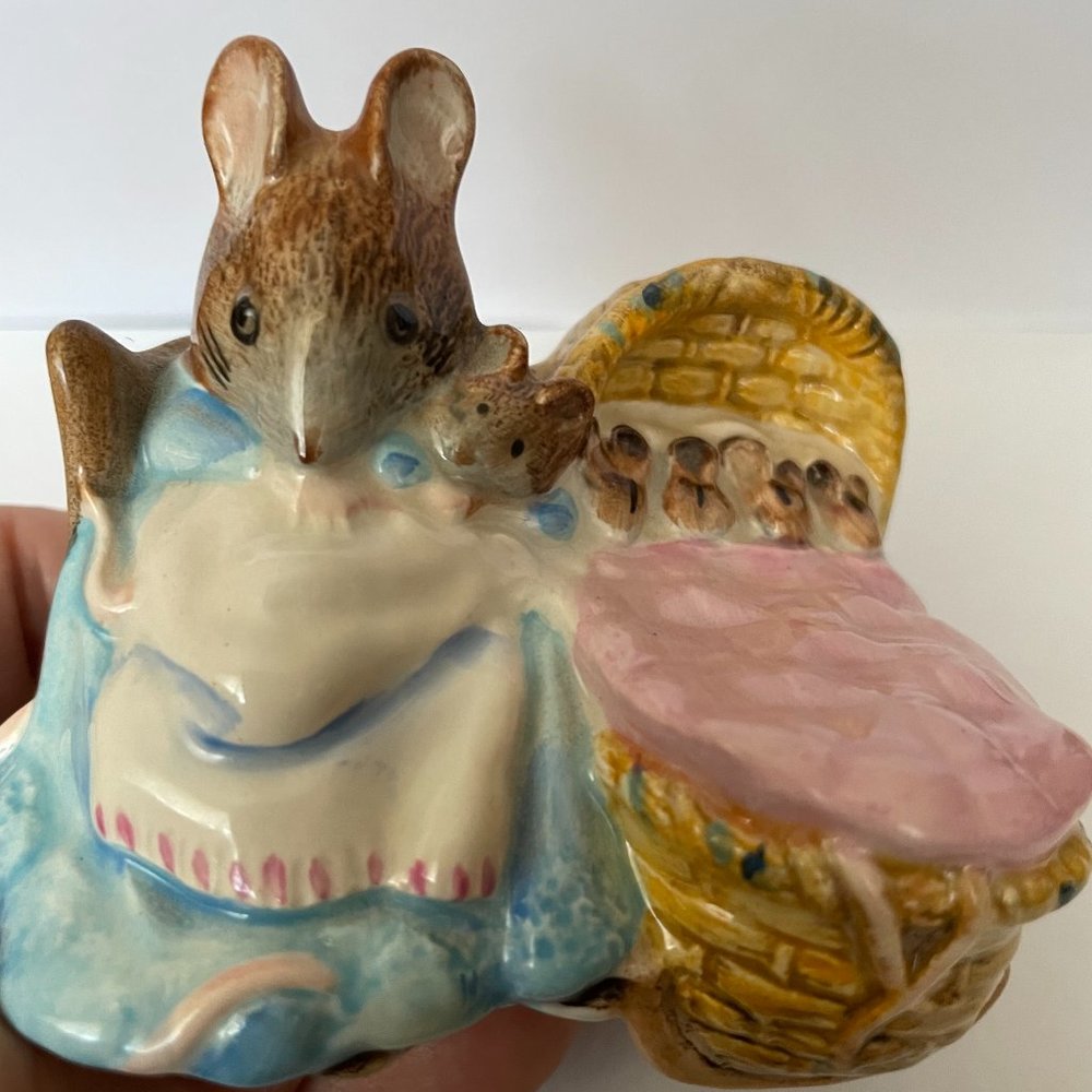 Beatrix Potter "Hunca Munca" approx. 3"